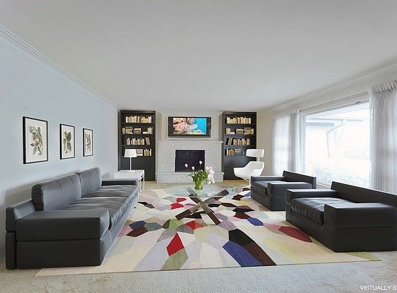 3rd image of 6524 N Sauganash Ave