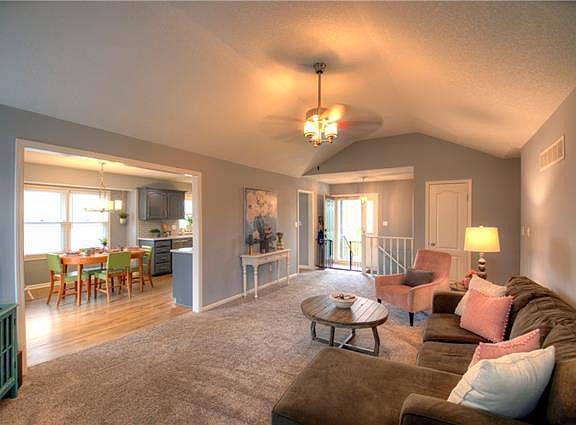 5th image of 3708 NW Hidden Pointe Dr
