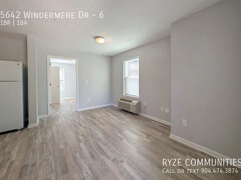 5642 Windermere Dr #6 — Photo 4