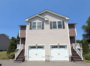 3 Grant St, Agawam, MA 01001