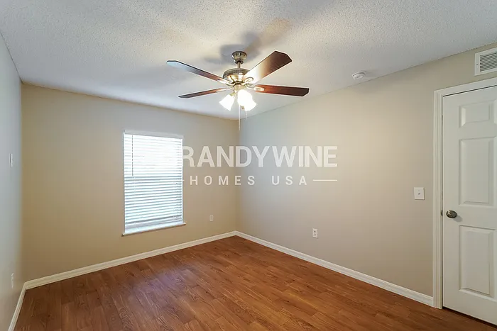 5121 Teather St — Photo 26