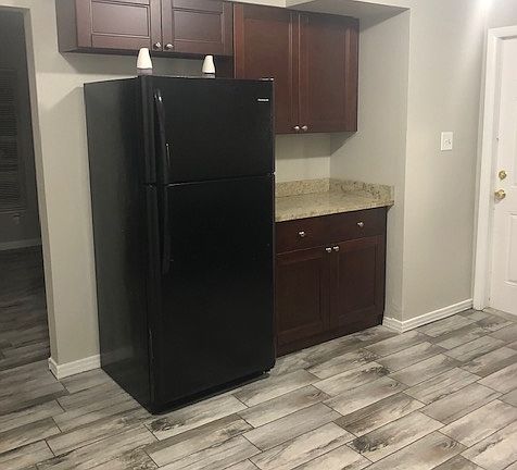 4th image of 7134 N 50th St