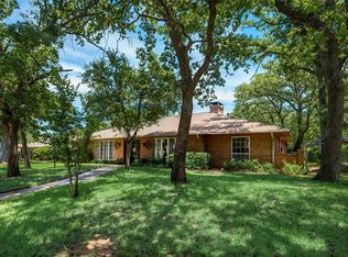 1027 Ridgecrest Cir, Denton, TX 76205