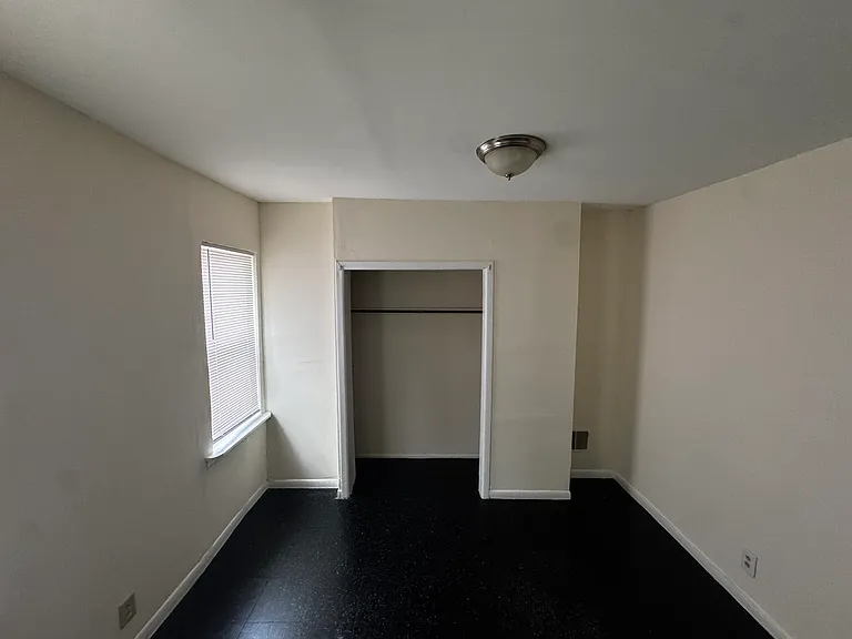 3016 Cambridge St — Photo 14
