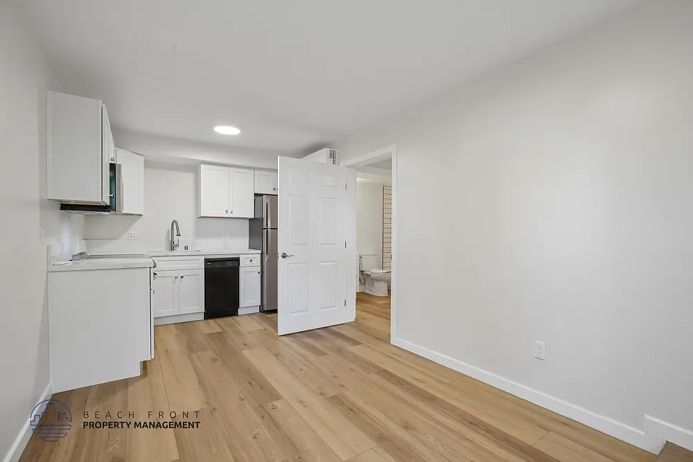 1475 Pine Ave. — Photo 4
