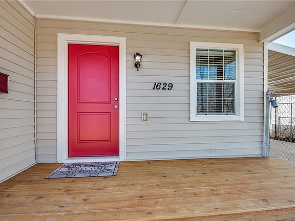 3rd image of 1629 Oak Lea Dr