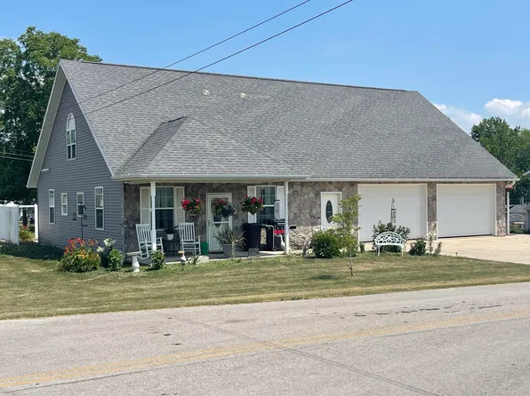 100 Cottonwood Dr, Celina, OH 45822