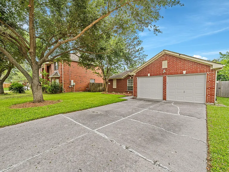 15007 Changing Oak Ridge Ct — Photo 2