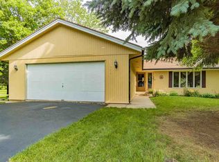 6346 Smoke Tree Cir, Roscoe, IL 61073