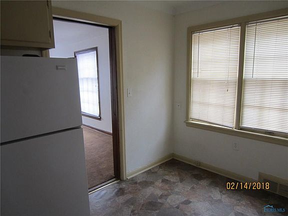 5th image of 4290 Monroe St