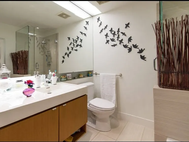 33 W Pender St #303 — Photo 7