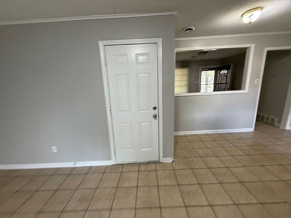 3rd image of 2780 Birchfield Cv