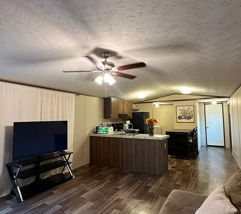 2800 Fort Worth Dr #170