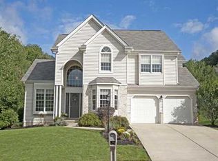 121 Bristol Dr, Seven Fields, PA 16046