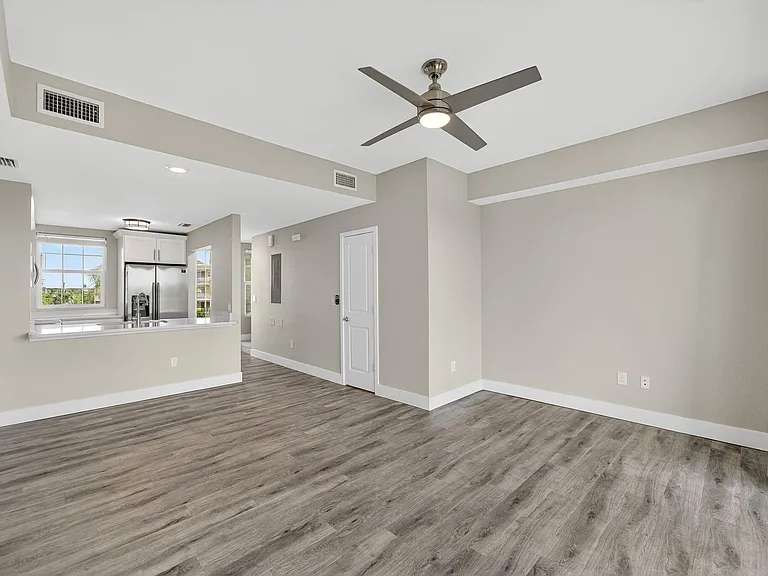 3266 Mangrove Point Dr — Photo 25