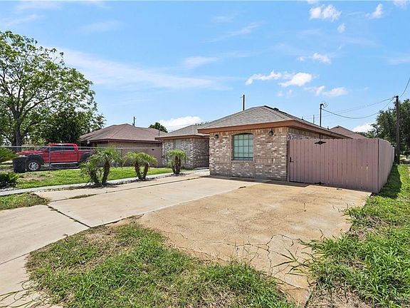 2nd image of 3529 Lucille Ave