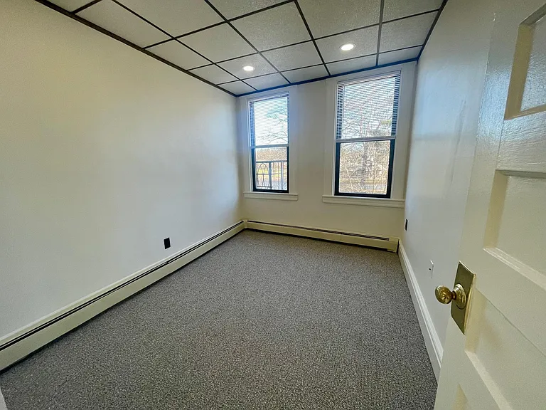 109 Main St #5 — Photo 8