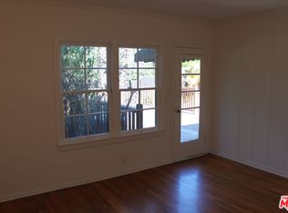 5742 Corbin Ave #5742, Tarzana, CA 91356