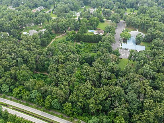 2nd image of 304 W Pasadena Rd