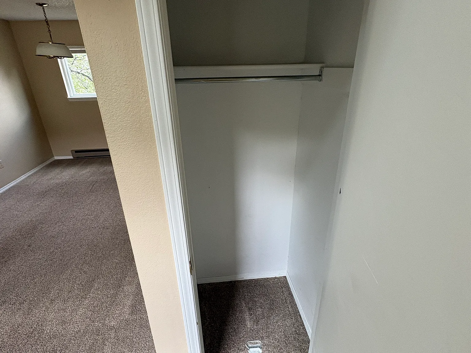 1 bed, 725 sqft, $1,275 — Photo 3