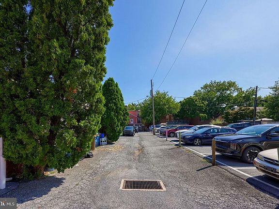 4th image of 420 N Duke St
