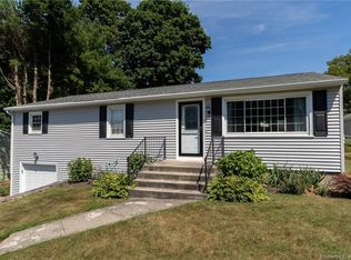 33 Birch Meadow Dr, Watertown, CT 06795