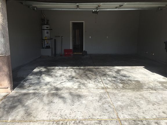 3rd image of 6075 Clovelly St