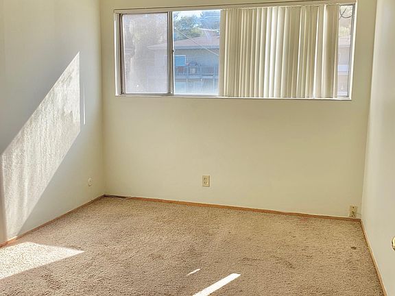 3rd image of 47 Alan Ct APT C