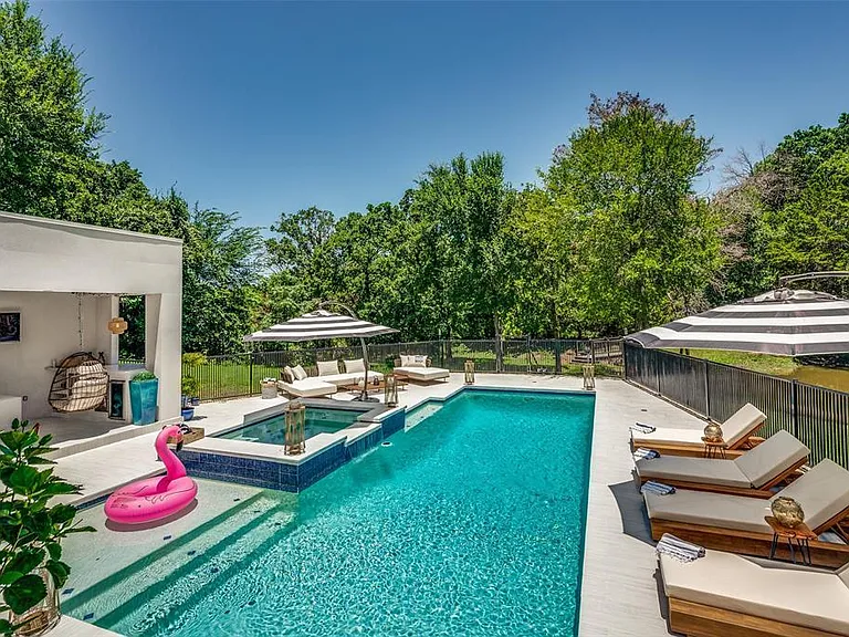 2642 Hemingway Ct — Photo 2