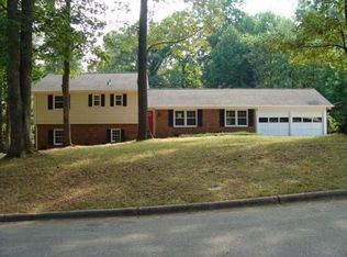 5301 Guida Dr, Greensboro, NC 27410