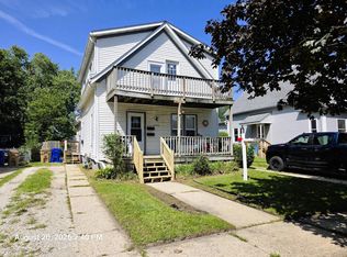2726 71st St, Kenosha, WI 53143