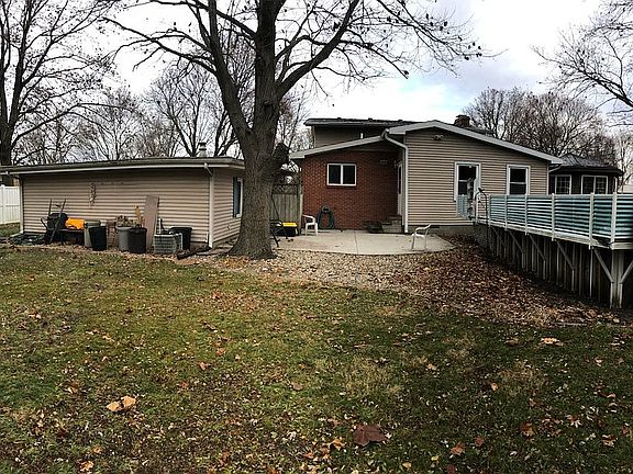 3rd image of 503 W Margaret Dr