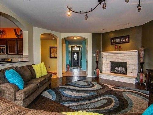 2nd image of 11605 Sunny Creek Ln