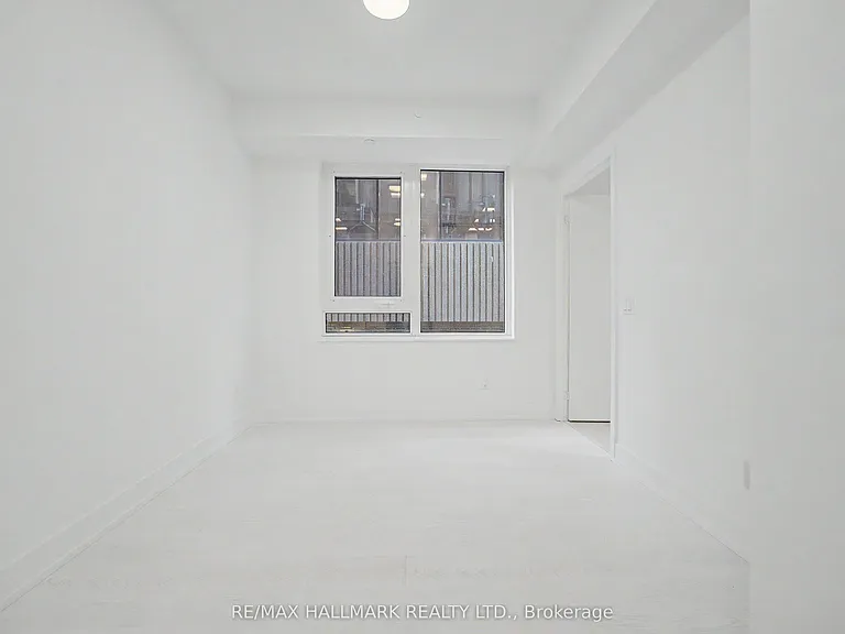 308 Jarvis St #210 — Photo 3