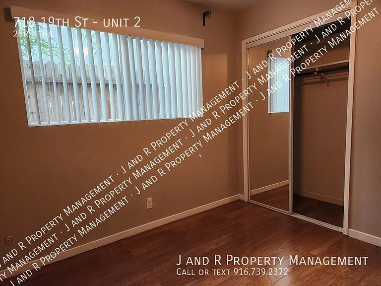 718 19th St #2 — Photo 10
