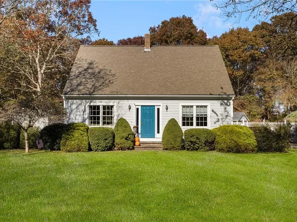 455 Allen Ave, South Kingstown, RI 02879