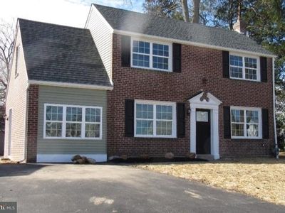2426 W Chester Pike, Broomall, PA, 19008