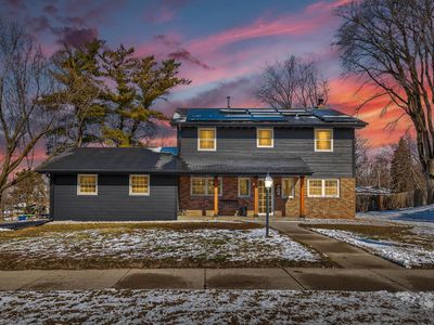 704 E 130th St, Burnsville, MN, 55337