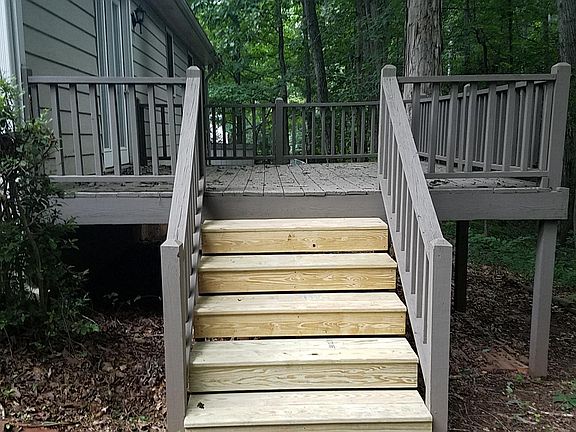 Deck off of living room