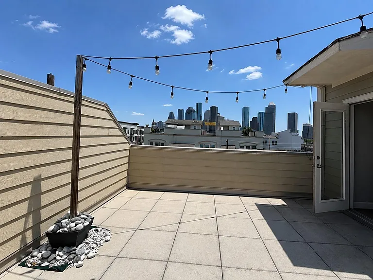 1605 W Dallas St #C — Photo 25