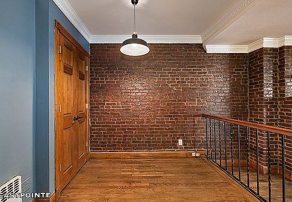 4th image of 55 W 84th St APT 6