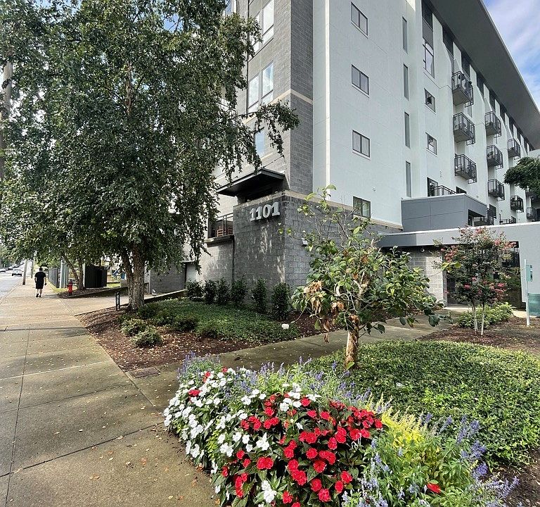 1st image of 1101 18th Ave S APT 400