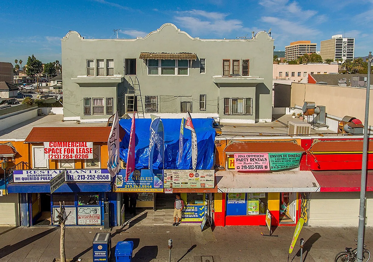 MacArthur Park Apartments — Photo 1