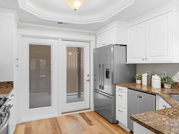 4th image of 4403 Shadetree Ct