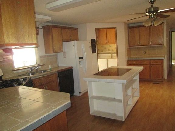 5th image of 775 N Spanish Trail Ln