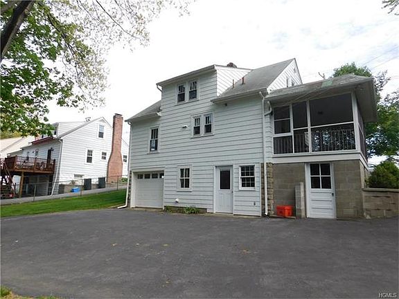 3rd image of 119 Erie Ave