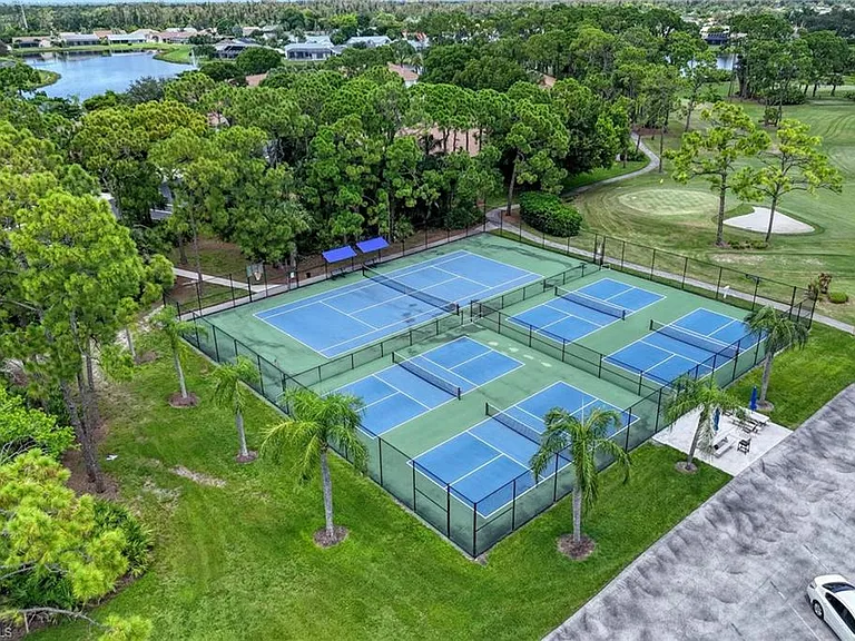 22589 Island Lakes Dr — Photo 45