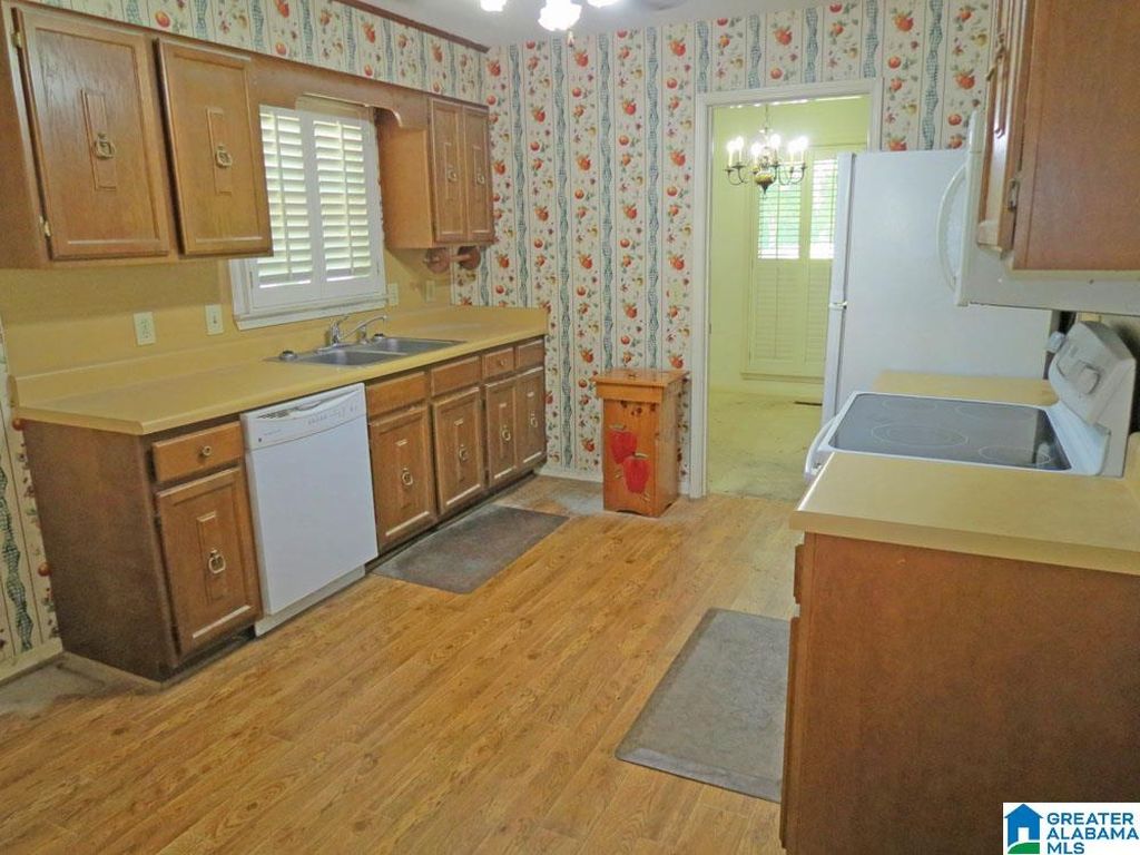 3293 Farrington Wood Dr, Birmingham, AL - View 5