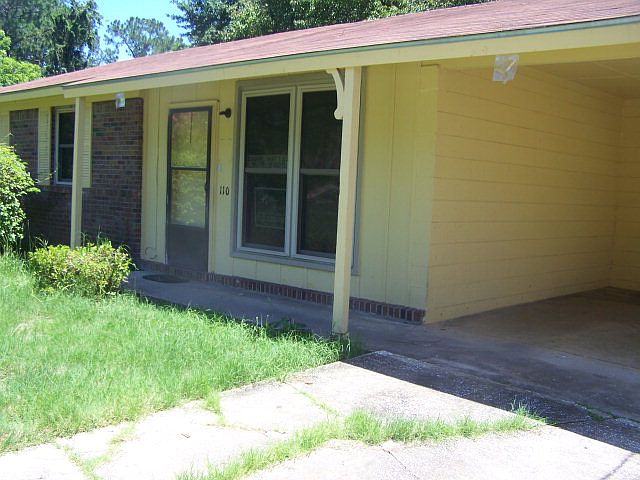 1st image of 110 Stafford Ave