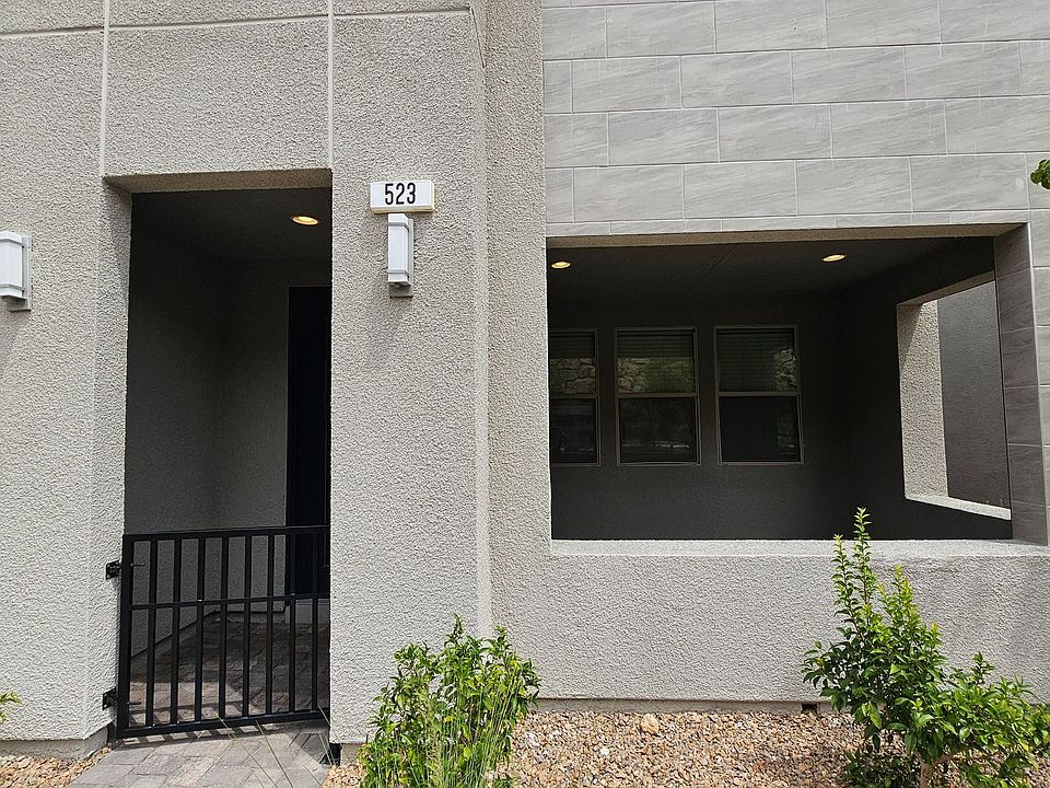 1st image of 523 Sonoma Range St